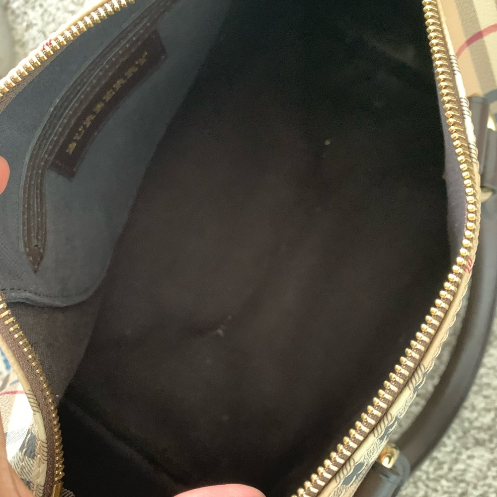 Burberry bag - Picture 9 of 11